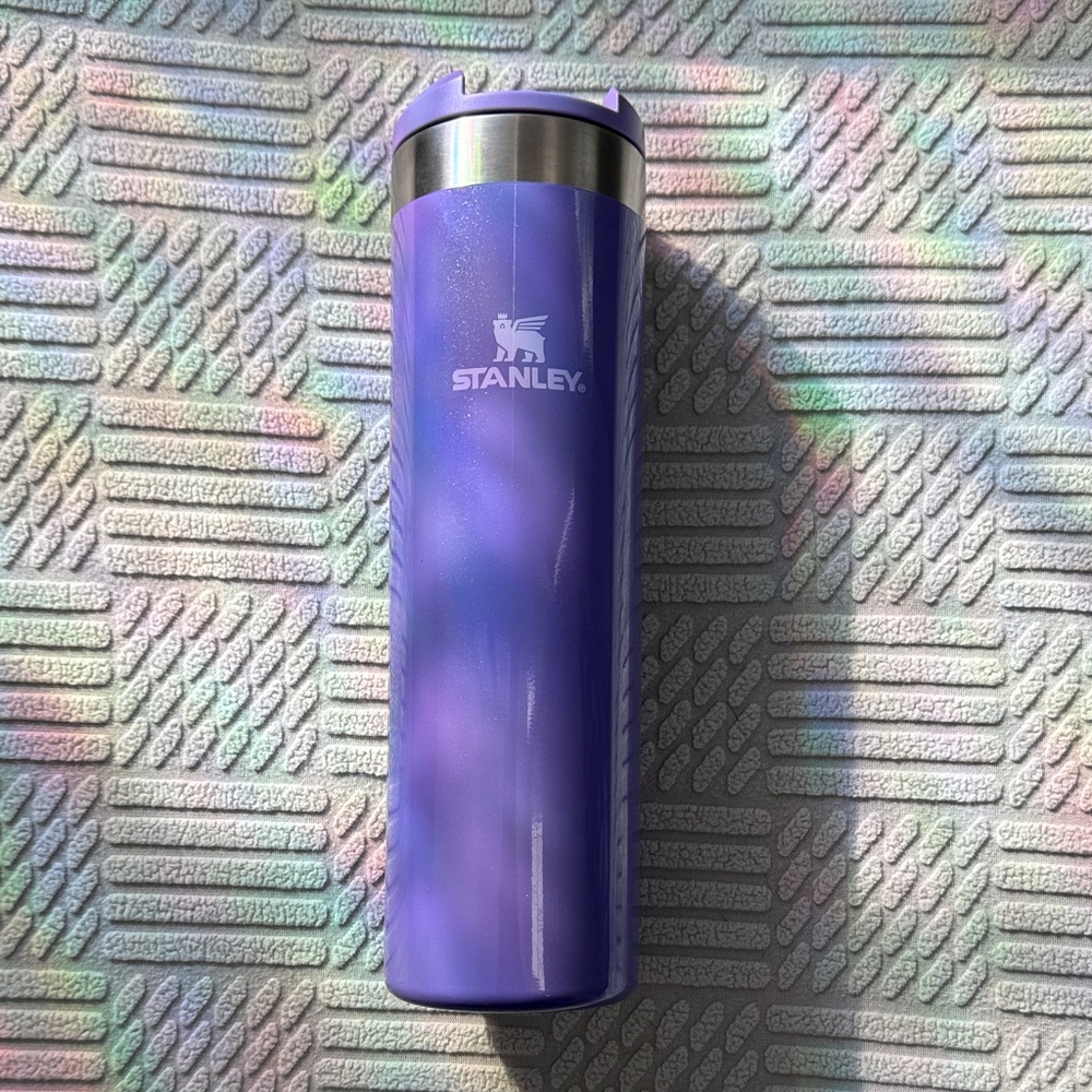 Stanley Aerolight 20oz Dahlia Shimmer